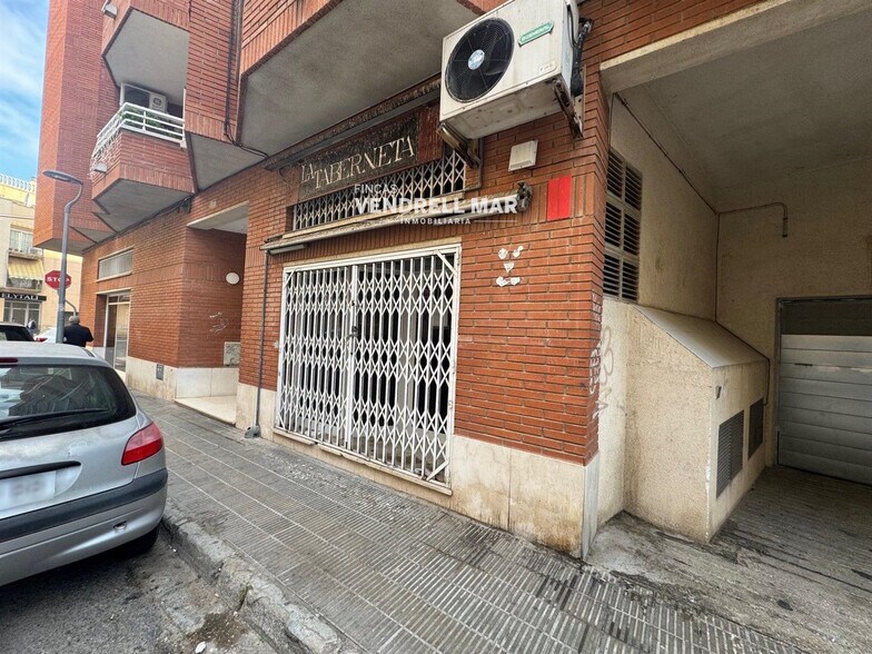 Immeuble residentiel dans El Vendrell, Tarragona à vendre - Photo de l’immeuble – Image 2 sur 2