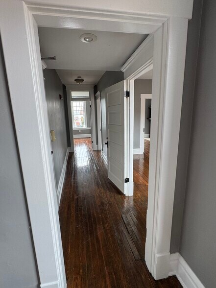 108-110 E Main St, Columbus, OH à vendre - Photo de l’immeuble – Image 3 sur 44