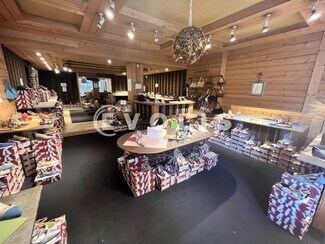 Plus de détails pour Local commercial à louer