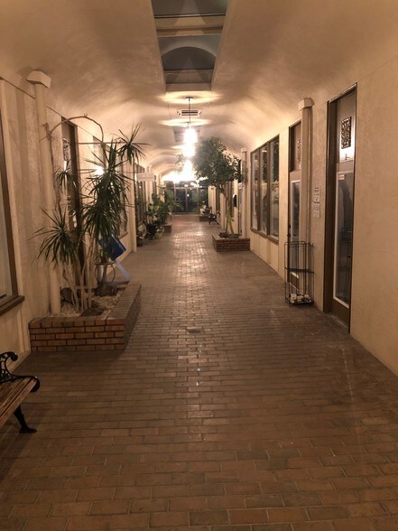 344 London Bridge Rd, Lake Havasu City, AZ à louer - Photo de l’immeuble – Image 2 sur 6