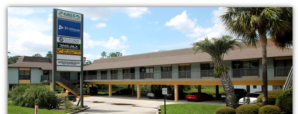 6815 Atlantic Blvd, Jacksonville, FL à vendre - Photo de l’immeuble – Image 1 sur 3