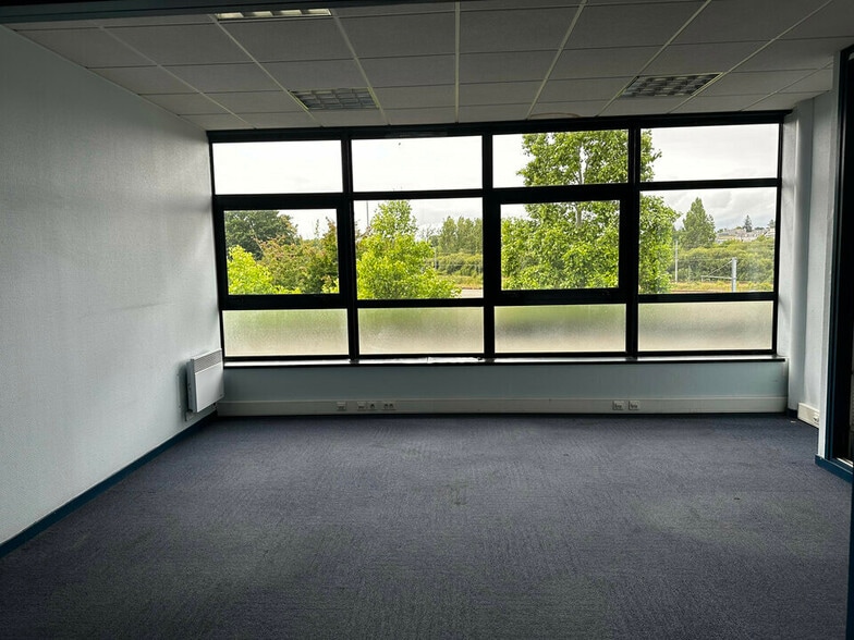 Bureau dans Lorient à louer - Photo intérieure – Image 1 sur 3