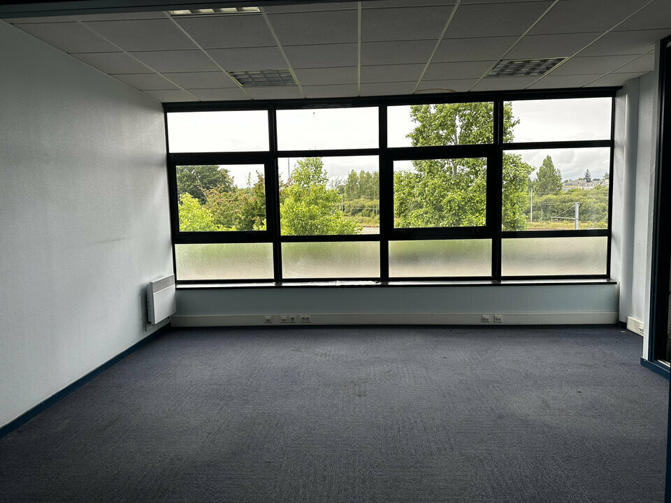 Bureau dans Lorient à louer Photo intérieure– Image 1 sur 4