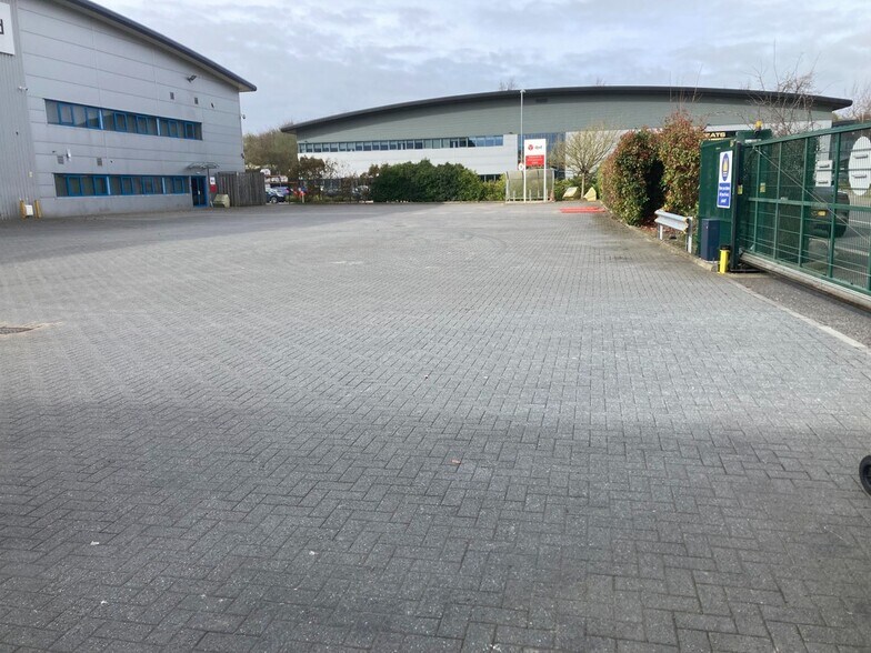 Unit 4F Bingham Rd, Sittingbourne à louer - Photo de l’immeuble – Image 2 sur 6