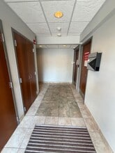 10 Grove St, Pittsford, NY à louer Photo intérieure– Image 1 sur 8