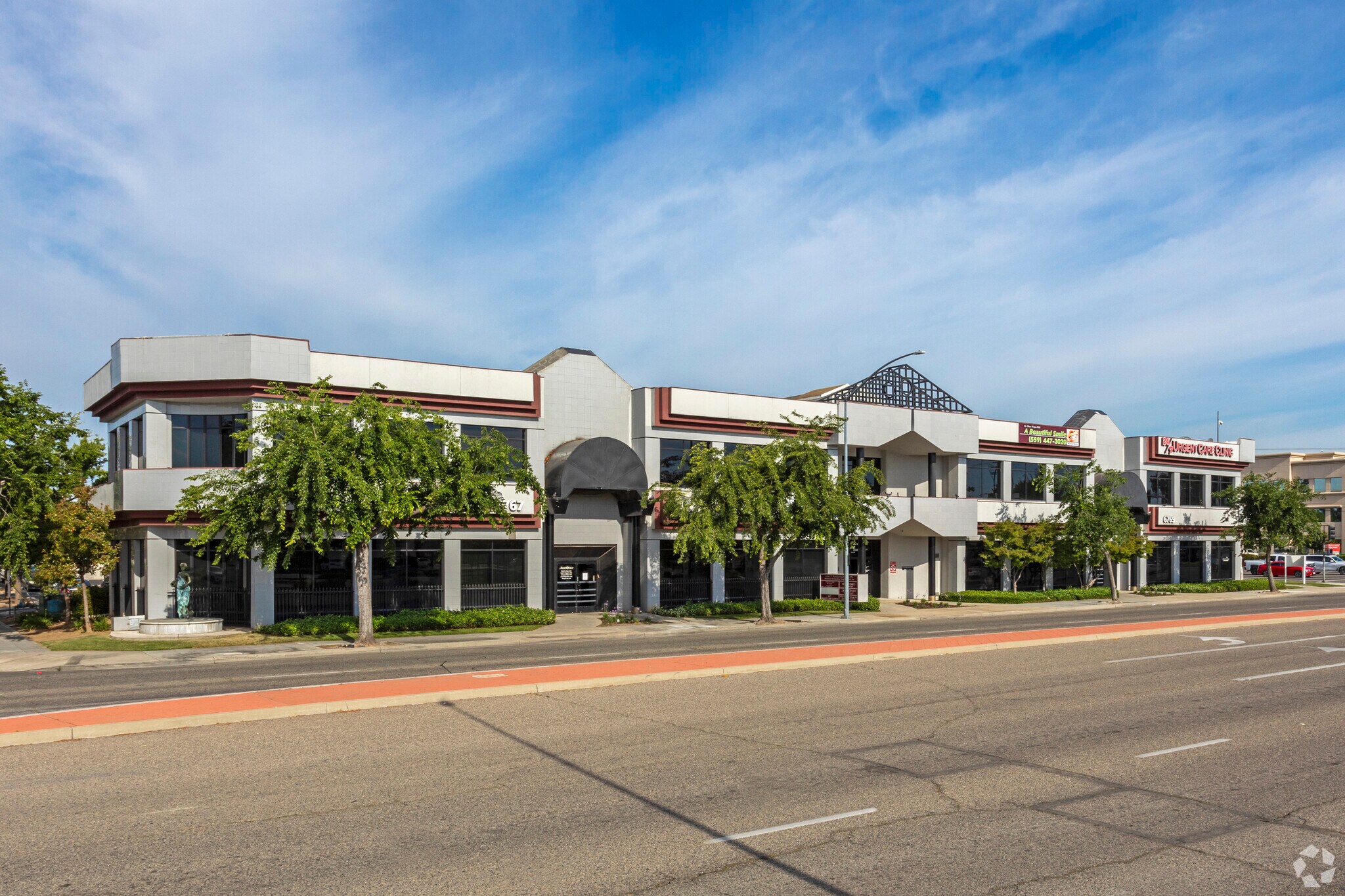 6769 N Fresno St, Fresno, CA à vendre Photo principale– Image 1 sur 4
