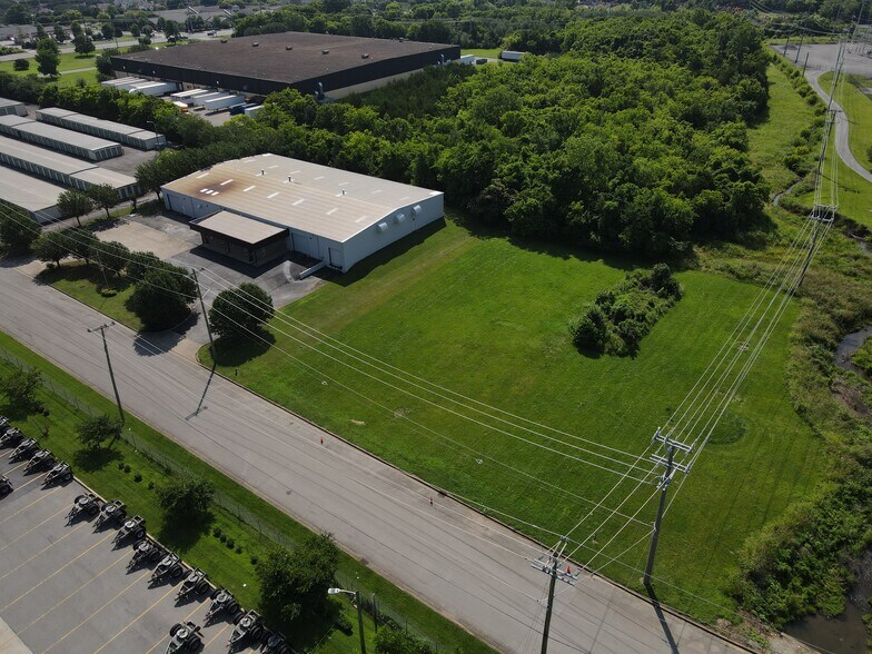 4233 Hurricane Creek Blvd, Antioch, TN à louer - Photo de l’immeuble – Image 3 sur 8