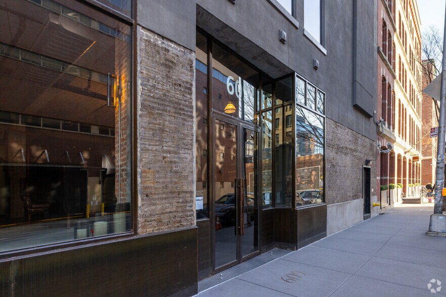 609 Greenwich St, New York, NY à louer - Photo de l’immeuble – Image 2 sur 7