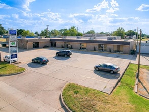 1714-1722 N 4th St, Ponca City, OK à louer Photo intérieure– Image 2 sur 3