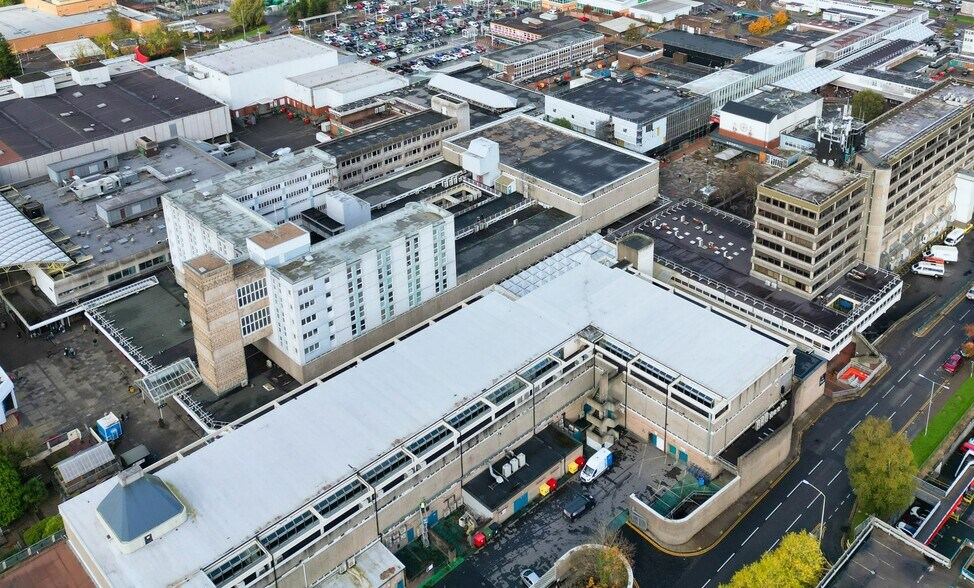 Cwmbran, Cwmbran à vendre - Aérien – Image 1 sur 4