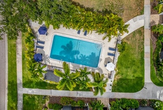 120 47th Ave N, Saint Petersburg, FL - Vue aérienne  vue de carte - Image1