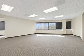 1520 Nutmeg Pl, Costa Mesa, CA à louer Photo intérieure– Image 1 sur 1