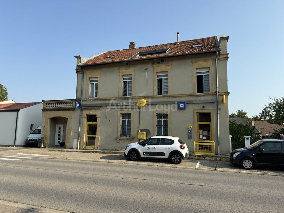 Local commercial dans Courcelles-Chaussy à louer Photo de l’immeuble– Image 1 sur 6