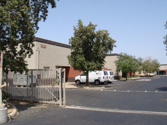 Plus de détails pour 7623 N 67th Ave, Glendale, AZ - Industriel/Logistique à louer
