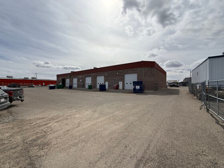 2843 2 Av N, Lethbridge, AB à louer - Photo de l’immeuble – Image 3 sur 14
