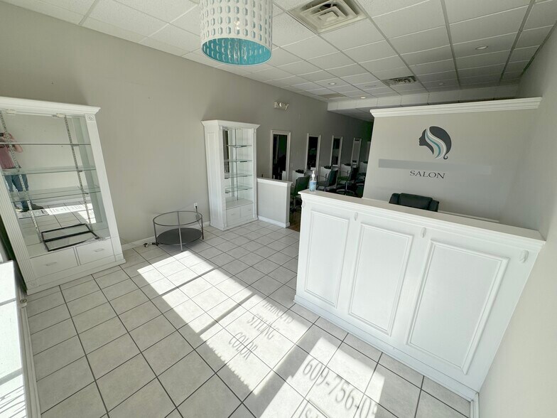 886-888 W Bay Ave, Barnegat, NJ à louer - Photo intérieure – Image 2 sur 12