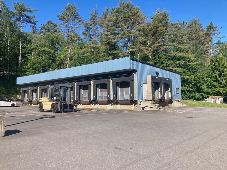 4 Old Route 10, Enfield, NH à louer - Photo de l’immeuble – Image 2 sur 9