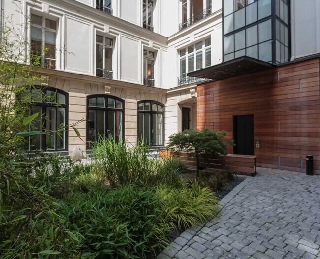 Plus de détails pour 13 Rue Du Docteur Lancereaux, Paris - Bureau à louer