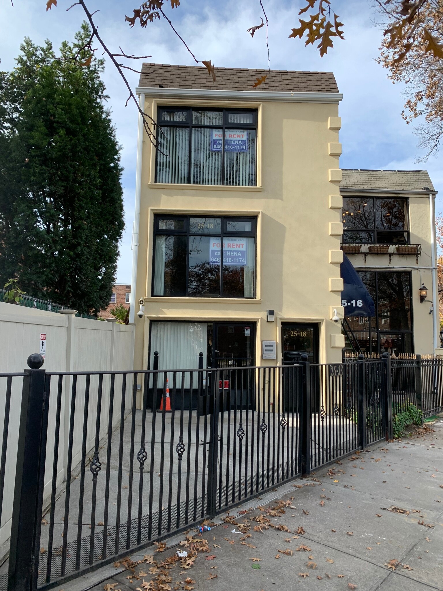 2518 Francis Lewis Blvd, Flushing, NY à louer Photo de l’immeuble– Image 1 sur 11