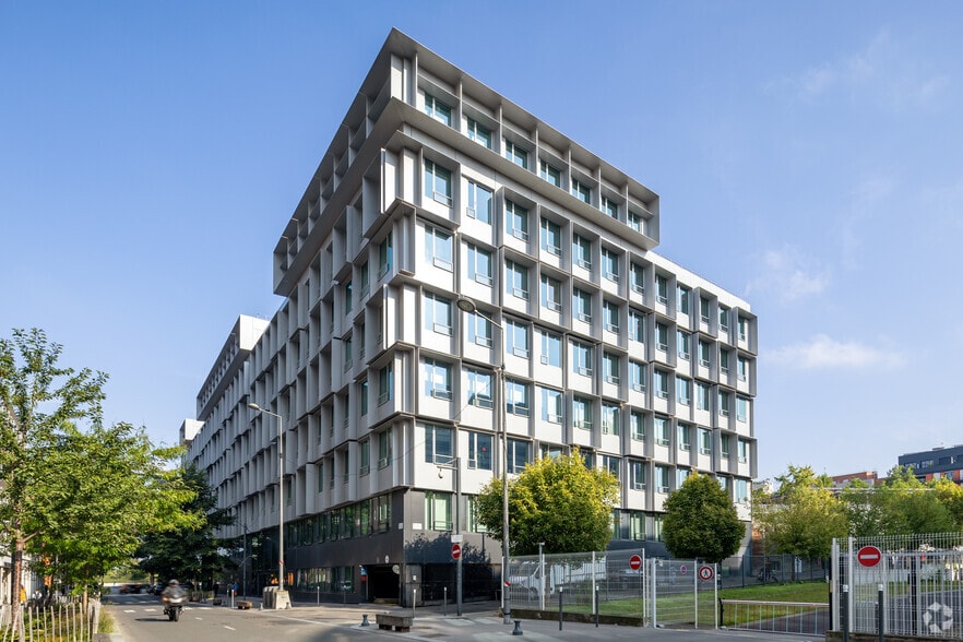 3 Rue Paulin Talabot, Saint-Ouen-sur-Seine à louer - Photo de l’immeuble – Image 3 sur 3