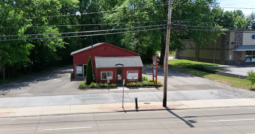2025 Mentor Ave, Painesville, OH à louer - Photo de l’immeuble – Image 1 sur 2