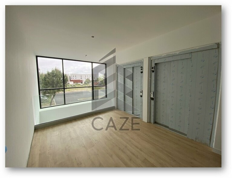 Bureau dans Mérignac à vendre - Photo intérieure – Image 2 sur 3