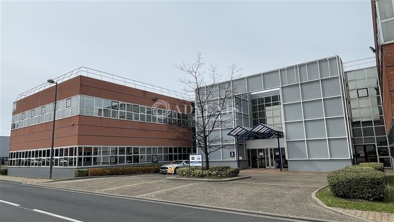 1 Rue Enrico Fermi, Saint-Thibault-des-Vignes à louer Photo de l’immeuble– Image 1 sur 9