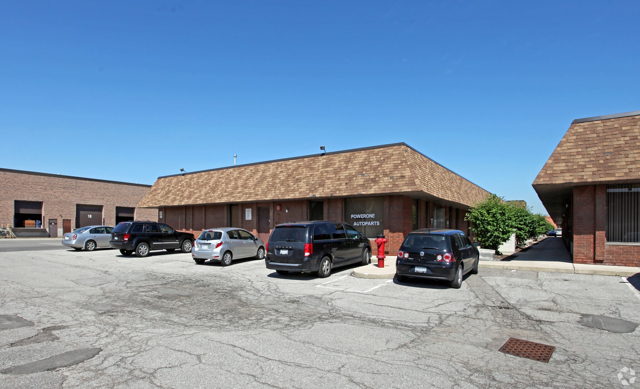 1585 Britannia Rd E, Mississauga, ON à louer Photo principale– Image 1 sur 3