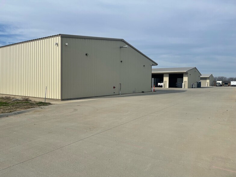 14600 N US Highway 169, Smithville, MO à louer - Photo de l’immeuble – Image 2 sur 12