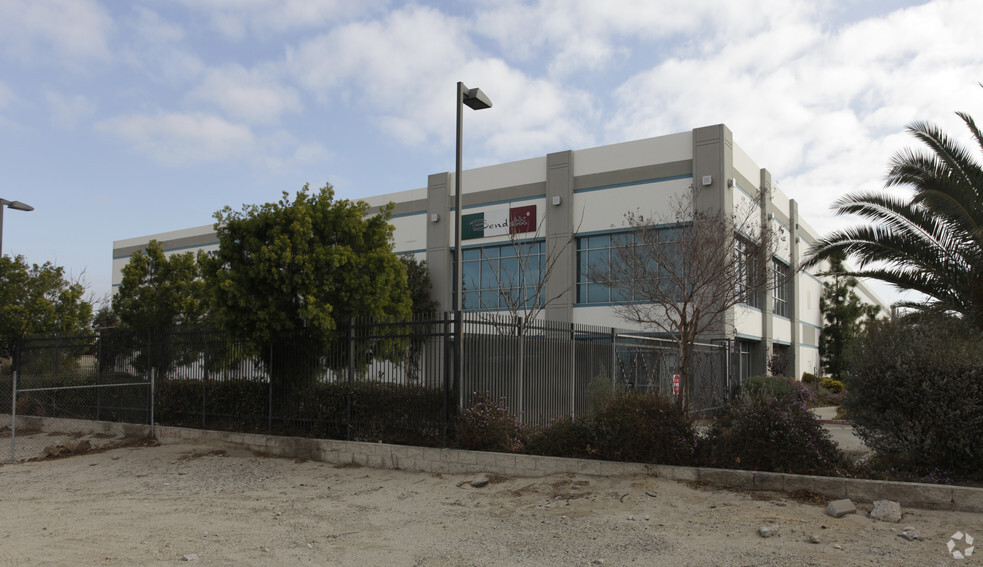12178 4th St, Rancho Cucamonga, CA à louer - Photo de l’immeuble – Image 3 sur 9