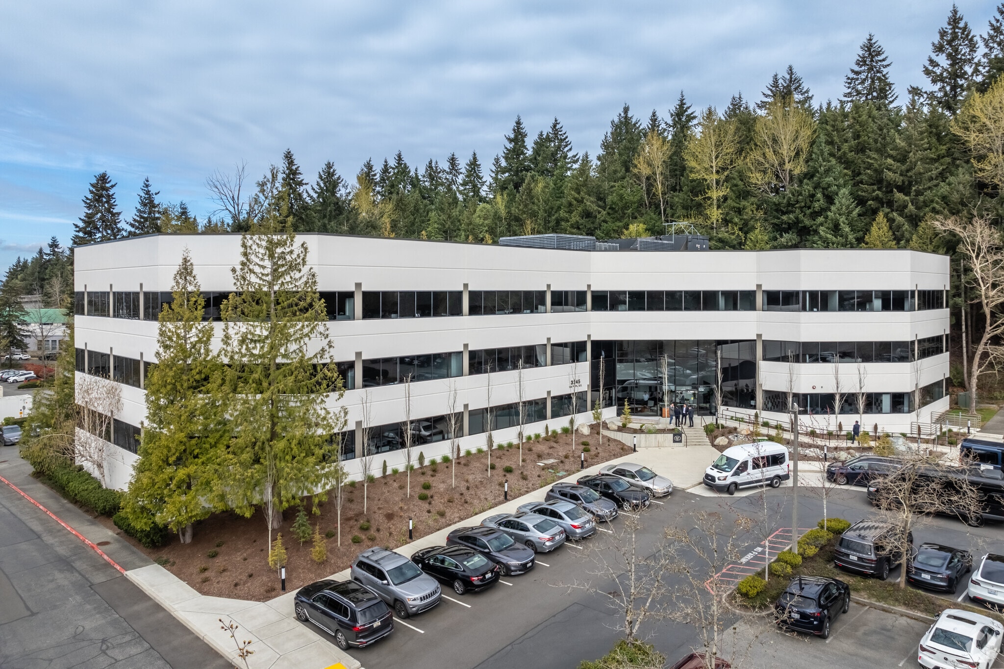 3245 146th Pl SE, Bellevue, WA à louer Photo principale– Image 1 sur 5