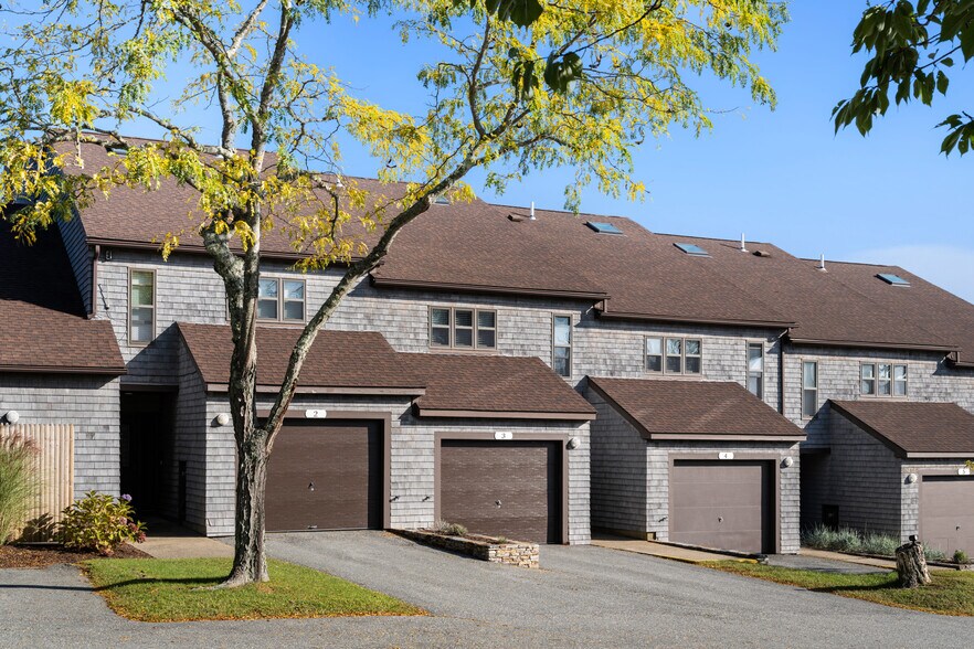 150 Bay View Dr, Jamestown, RI à vendre - Photo de l’immeuble – Image 2 sur 7