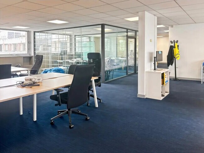 Plus de détails pour Bureau à louer