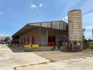 Plus de détails pour 1547 W Poplar St, San Antonio, TX - Industriel/Logistique à vendre
