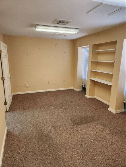 502 Twin Bridges Rd, Alexandria, LA à louer - Photo de l’immeuble – Image 2 sur 33