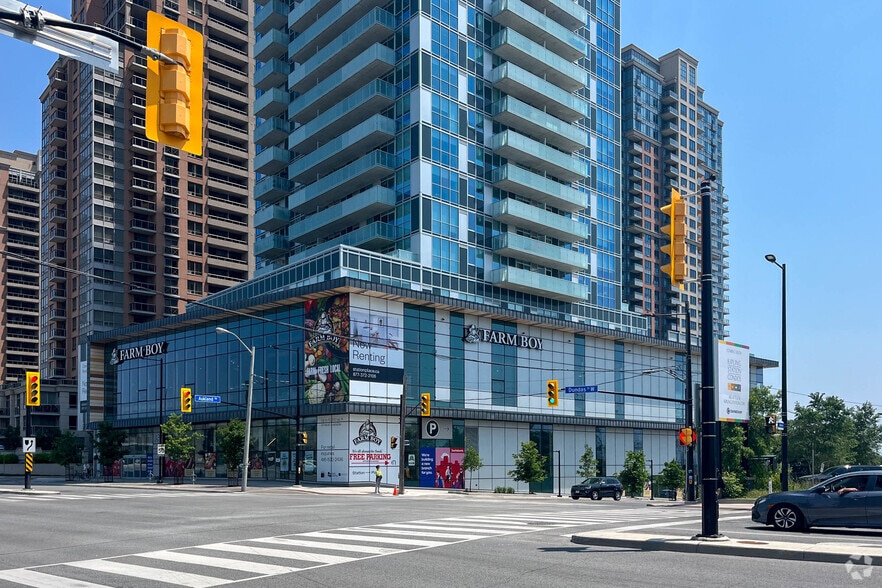 3 Auckland Rd, Toronto, ON à louer - Photo de l’immeuble – Image 1 sur 4