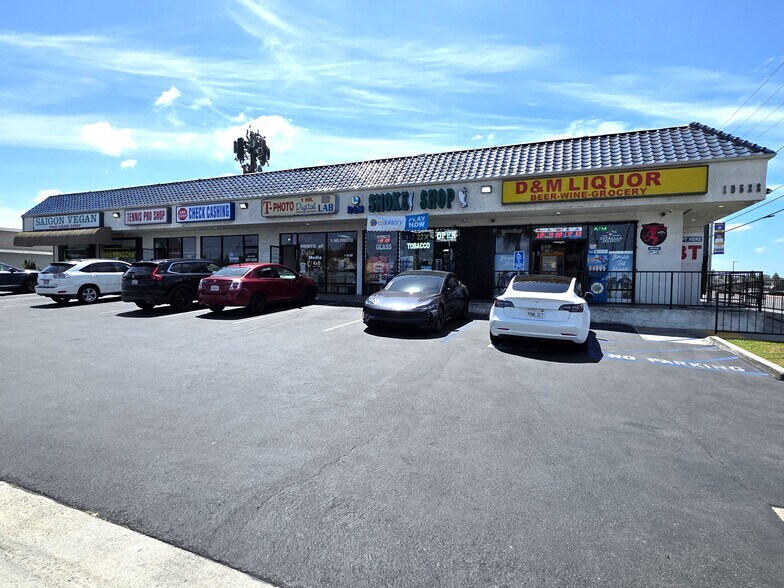 10522 McFadden Ave, Garden Grove, CA à louer - Photo principale – Image 1 sur 4