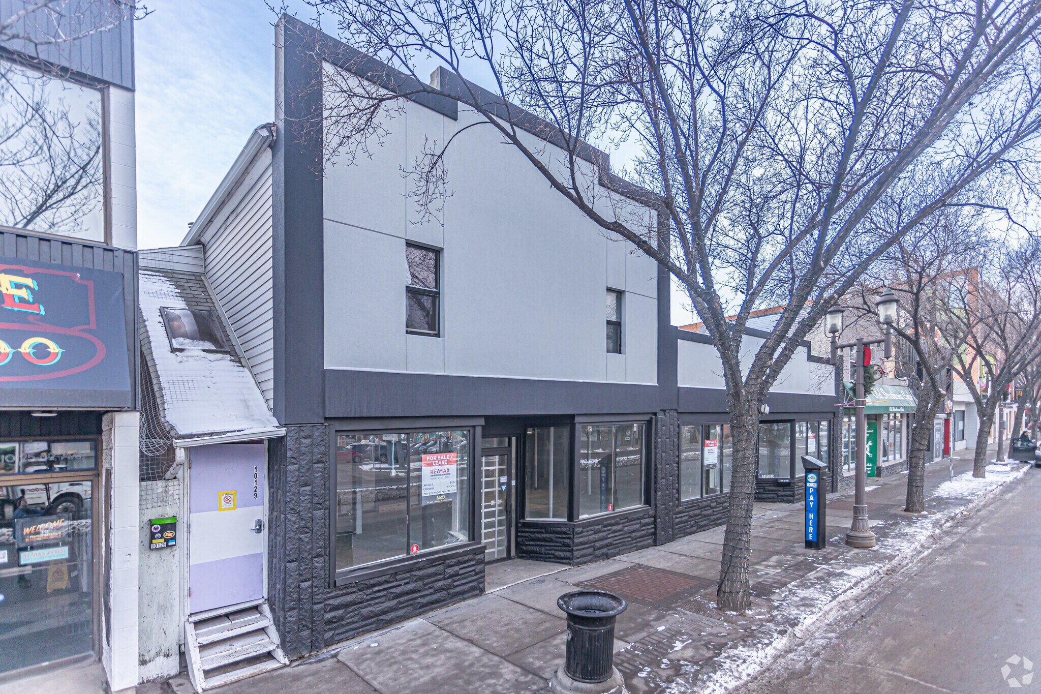 10133 82nd Ave NW, Edmonton, AB à louer Photo principale– Image 1 sur 4