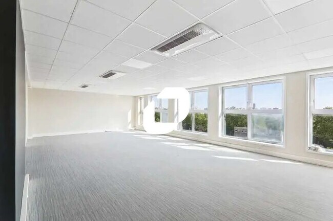 Plus de détails pour 52 Rue Paul Vaillant-Couturier, Malakoff - Bureau à louer