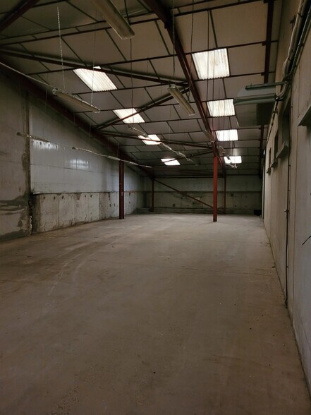 Local d'activités dans Saint-Paul-lès-Dax à vendre - Photo intérieure – Image 1 sur 2