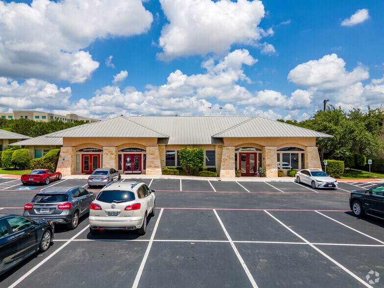 4091 De Zavala Rd, San Antonio, TX à vendre - Photo de l’immeuble – Image 3 sur 23