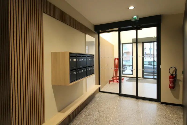 Bureau dans Troyes à vendre - Hall d’entrée – Image 2 sur 10