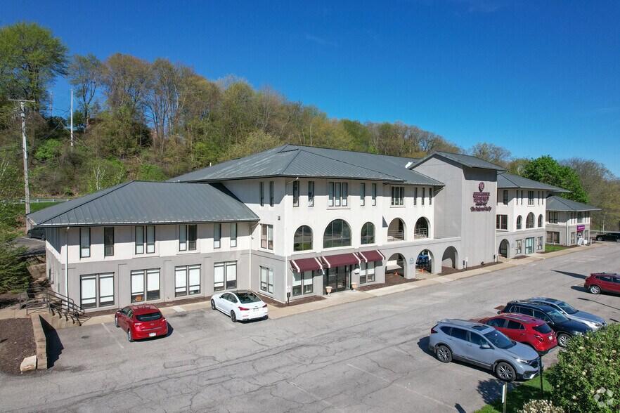 9401 McKnight Rd, Pittsburgh, PA à louer - Photo principale – Image 1 sur 13
