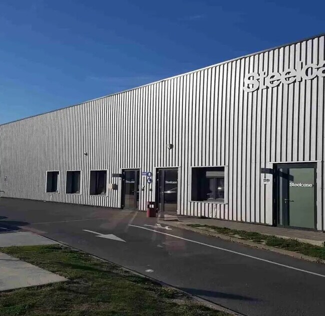 Plus de détails pour Industriel/Logistique à louer