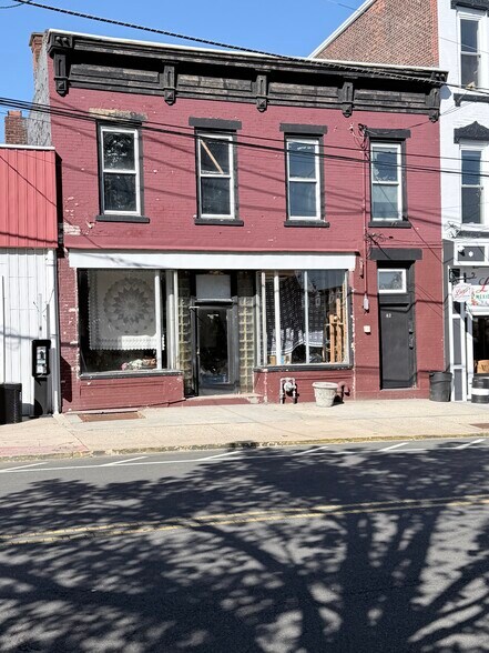 42 Broad St, Keyport, NJ à vendre - Photo principale – Image 1 sur 6