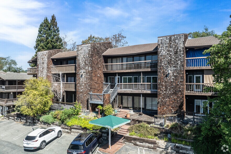 3746 Mount Diablo Blvd, Lafayette, CA à vendre - Photo principale – Image 1 sur 5