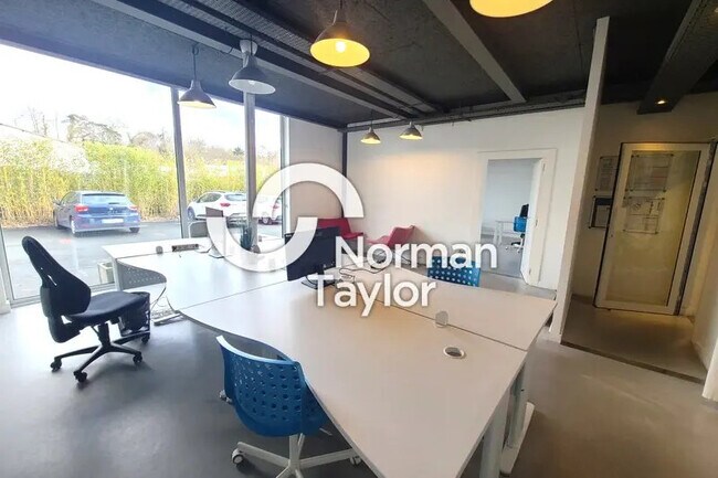 Plus de détails pour Bureau à louer