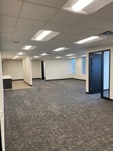 1515 Central Pky, Eagan, MN à louer Photo intérieure– Image 1 sur 7