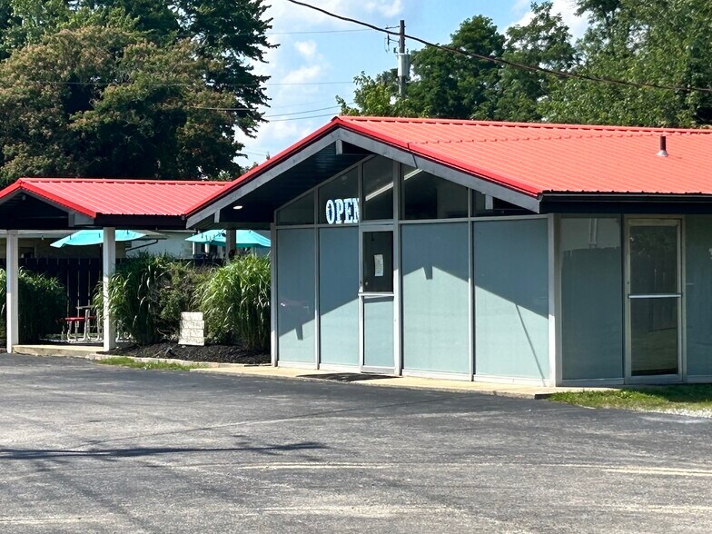 178 Lakeway Dr, Russell Springs, KY à vendre - Photo de l’immeuble – Image 3 sur 16