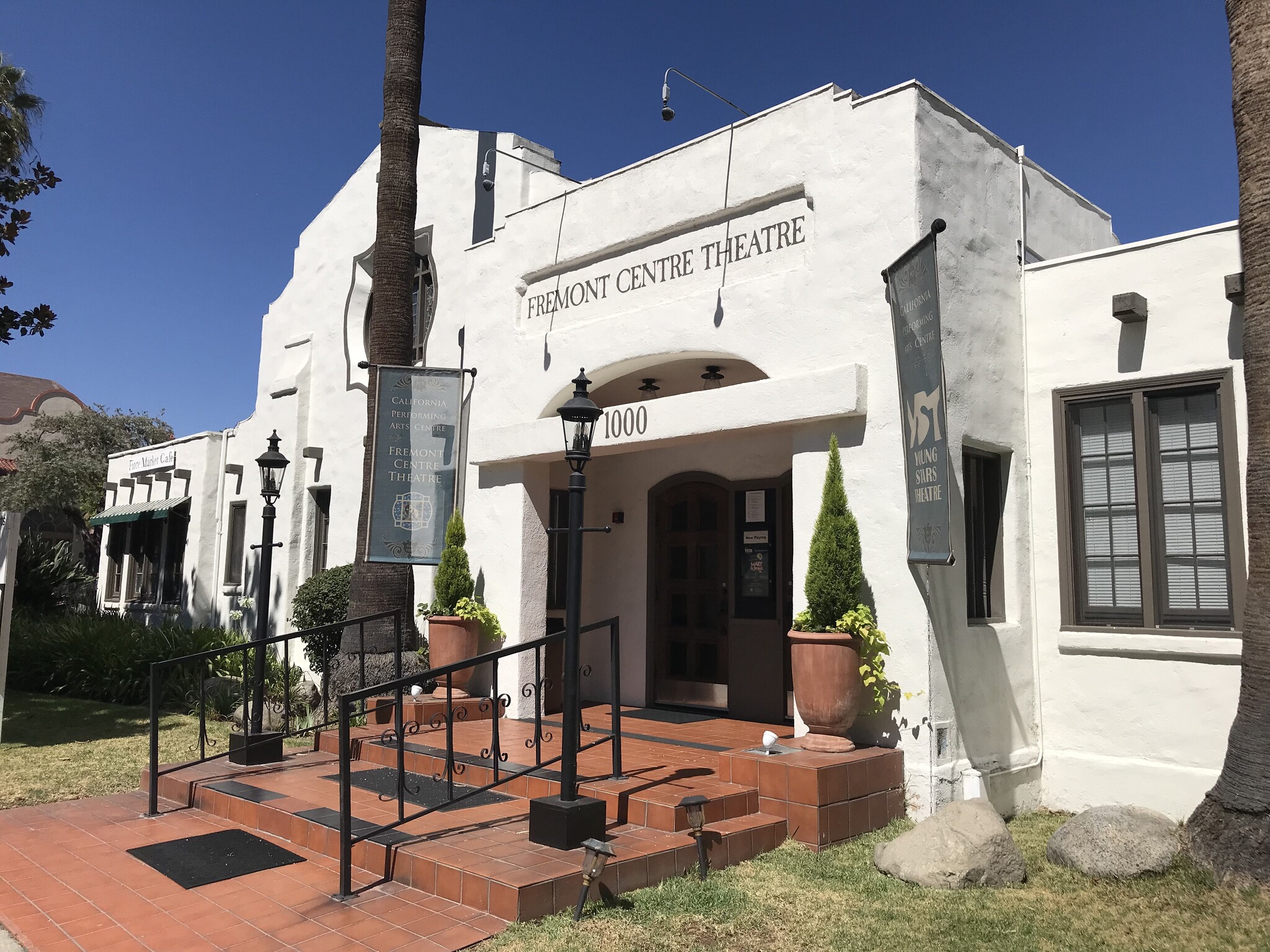 1000 Fremont Ave, South Pasadena, CA à louer Photo de l’immeuble– Image 1 sur 5